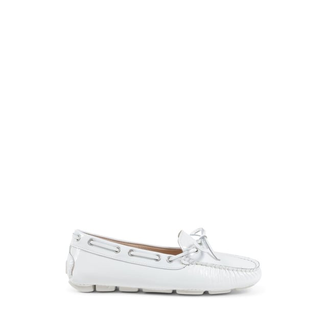 Elegant Lady Loafer The Dee Elegant Lady Loafer in white is the epitome of class. Made in Italy by some of the countries finest craftsmen, this shoe is 100% patent leather and features a rubber sole and bow detail. Made in Italy 100% Leather 100% Rubber Sole