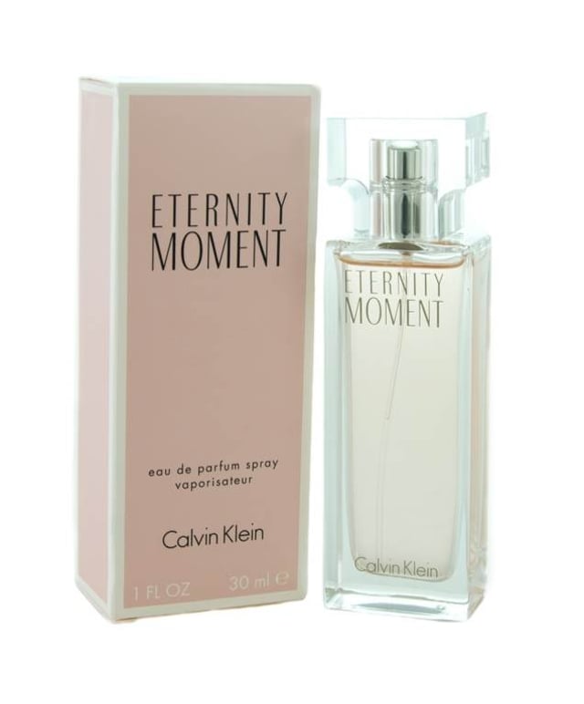 Calvin Klein design house launched Eternity Moment as a modern young floral fragrance for women. Eternity Moments notes consist of litchi pomegranate blossom water lily Chinese pink peony guava musk and woody notes