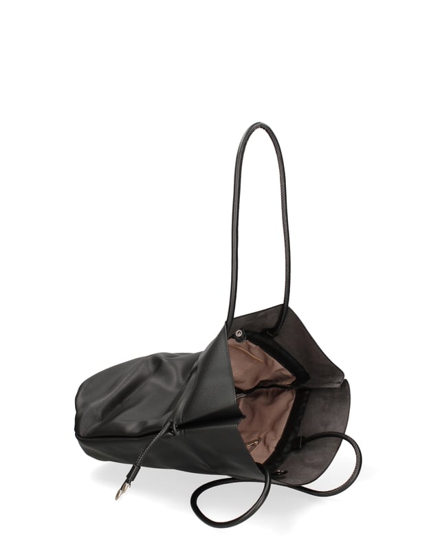 Bolso bandolera para mujer. El cierre es con cremallera. Los bolsillos internos son uno con cremallera y dos abiertos. Los bolsillos externos están ausentes. Falta la correa para el hombro. El mango está fabricado en resina. Hay un compartimento interno. El material exterior es PVC. Internamente está forrado en poliéster. Medidas: 30x33x14 cm. Producto de moda