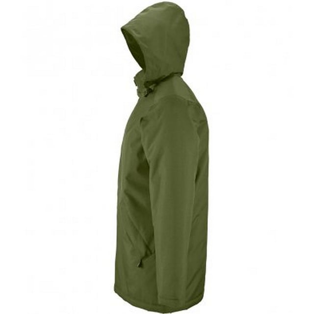 Polyester vulling en voering. Douche- en winddicht. Verborgen afneembare kap met regelaars. Met vlies gevoerde kraag. Ritssluiting over de gehele lengte met stud and tear release stormflap. Twee voorzakken. Een interne zak. Scheurvergrendeling verstelbare manchetten. Open zoom. Toegang voor decoratie. Materialen: Polyester buitenkant met PVC-deklaag.