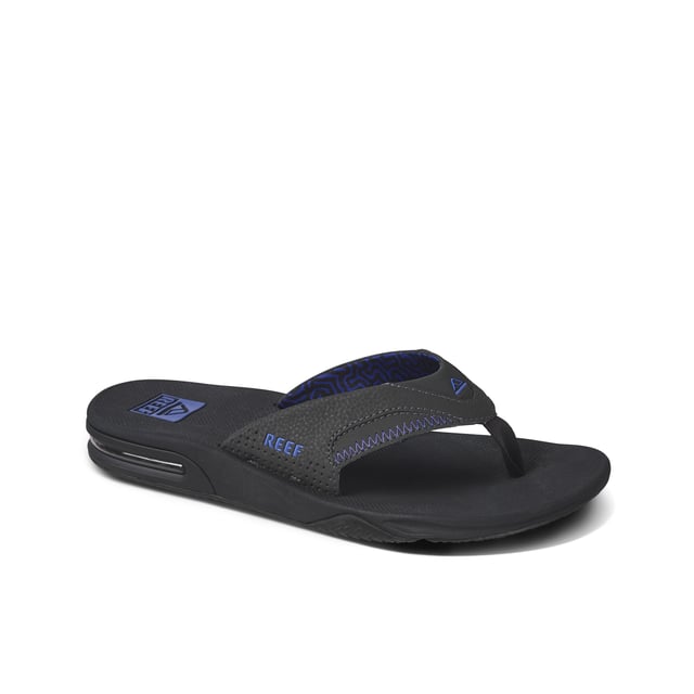 100% Fanning. 100% slide. 100% Reef. The Fanning slide is 300% awesome. With everything that makes the Fanning our bestselling men's shoe, including the crucial built-in bottle opener. Now styled as an easy on, easy off, easy everything slide. 100% do it.