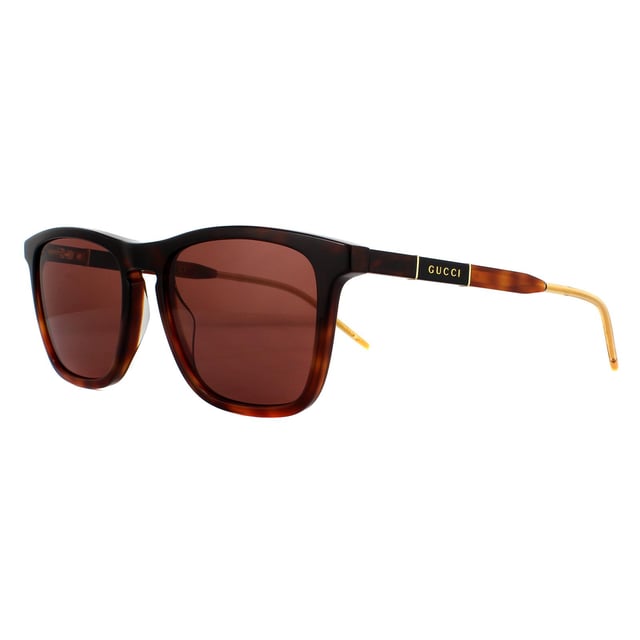 Gucci Sunglasses GG0843S 002 Havana Brown are a sleek stylish modern frame crafted from lightweight acetate. The slender temples feature the Gucci logo while the super thin temple tips allow for an all round comfortable fit ..