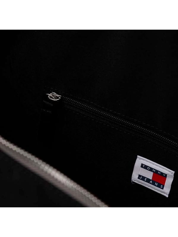 Reisetasche Tommy Hilfiger Flag Herren Schwarz Synthetik. Authentisches Gepäck von der Marke Tommy Hilfiger - Streetwear/Sportswear-Design von Tommy Hilfiger - Tommy Hilfiger für Herren, modisch und perfekt für den Alltag - Die schwarze Reisetasche von Tommy Hilfiger lässt sich ideal mit dem Rest Ihrer Garderobe kombinieren - bequemer Synthetikstoff - klassisch - Flag -