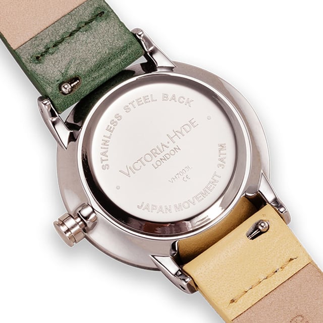 Quality Japanese imported quartz movement; dial: mineral glass.
Genuine leather strap, easy to replace, easy to disassemble without tools.
3 bar/3 ATM waterproof for everyday life, not suitable for swimming, diving, shower etc. Not with hot water.
Watch case diameter: 28.2 mm. Watch case thickness: 7.82 mm. Length of armband: approx. 19.5 cm; width of the armband: 12 mm.
The fashion women's watch can serve as a nice gift for your friend, family or friend and so on, or you could wear it yourself.