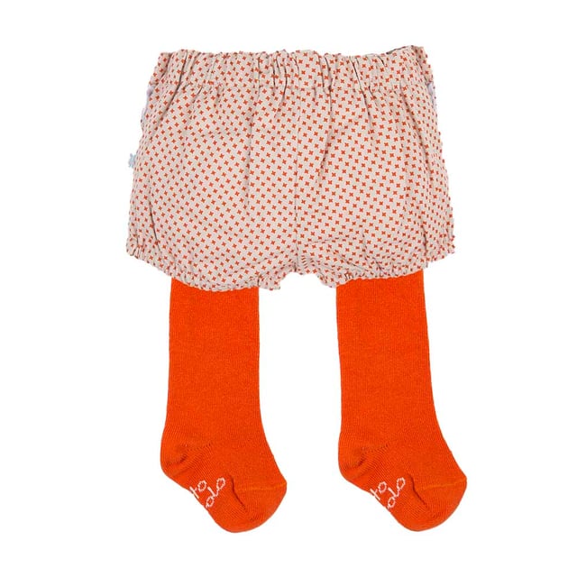 Bloomers with tights.
 Bloomers:
 Elastic waistband at the back.
 Button closure on the sides.
 Adjustable waistband with internal elastic
 Seams seen in tone.
 Leotards:
 Brand name on the plant.
 Composition: Bloomers: 100% Cotton; Leotards: 80% Cotton, 17% Polyamide, 3% Elastane
 Care:
Wash maximum at 30ºC.
 -Do not iron.
 - It is not allowed to use a dryer.
 - Do not use bleach.
 - Does not support dry cleaning.