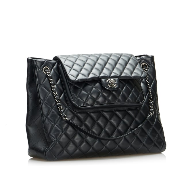 Vintage Chanel Paris-Edinburgh Flap Shoulder Bag Black