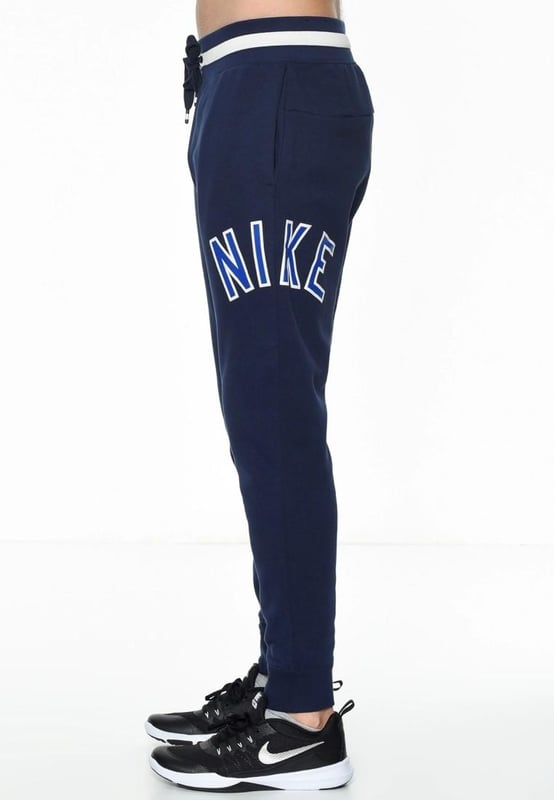 Nike air hotsell navy tracksuit