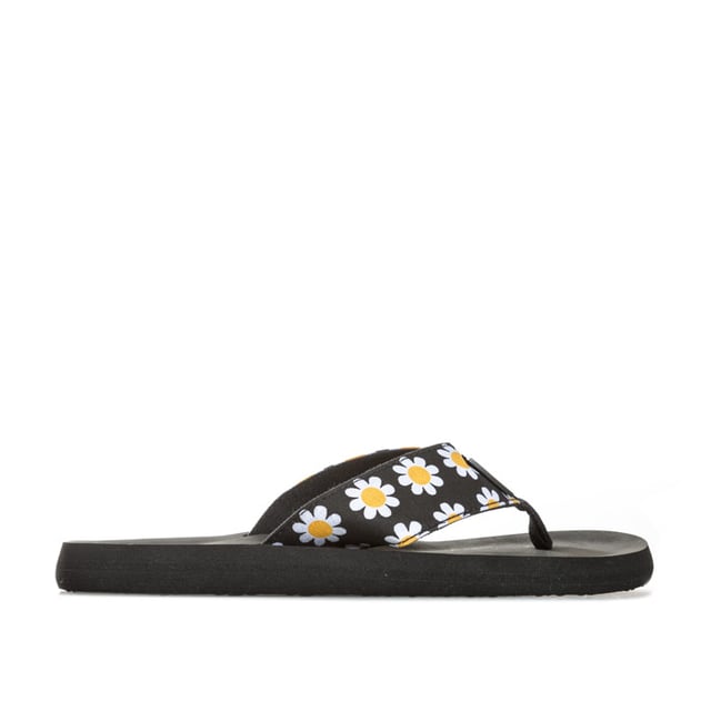 Sandalias negras Rocket Dog Adios Daisy para mujer, confeccionadas en textil y suela de goma. Presentan diseño de margaritas, tira para la puntera y la marca Rocket Dog.