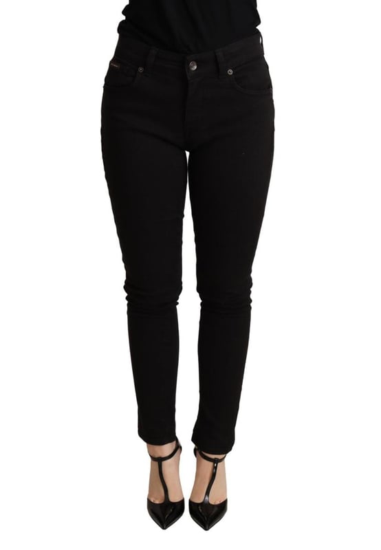 Wunderschon brandneu mit Tags.
  100% authentische Dolce & Gabbana Skinny Jeans.
  Baumwoll-Stretch-Gewebe.
  Mittlere Taille.
  Reissverschluss.
  Modell: Skinny Denim.
  Passform: Slim.
  Material: 98% Baumwolle 2% Elasthan.
  Farbe: Schwarz.
  Logo-Details
-.