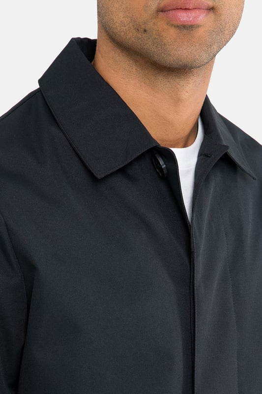 Upgrade your style with this Threadbare showerproof tailored coat, a classic longline style to bring class and sophistication to your look without the effort. This stylish showerproof mac has two side entry front pockets and button down fastening. The collar adds to the smart, tailored feel. Cut in a regular length, it is finished with a printed lining and adjustable button cuffs. Perfect if you want to bring a touch of finesse without making too bold a statement.