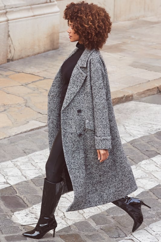 Wrap up in styleWear-forever double-breasted styleTimeless herringbone fabricStatement turn-back cuffsLongline hem to keep out the chillYou'll wear it everywhere