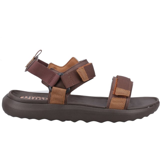 Trend on, trendsetter, in the sandal style of the moment. Carson Sandal's three stretchy and adjustable footsteps create an instant custom fit, with foam throughout for all-foot comfort.