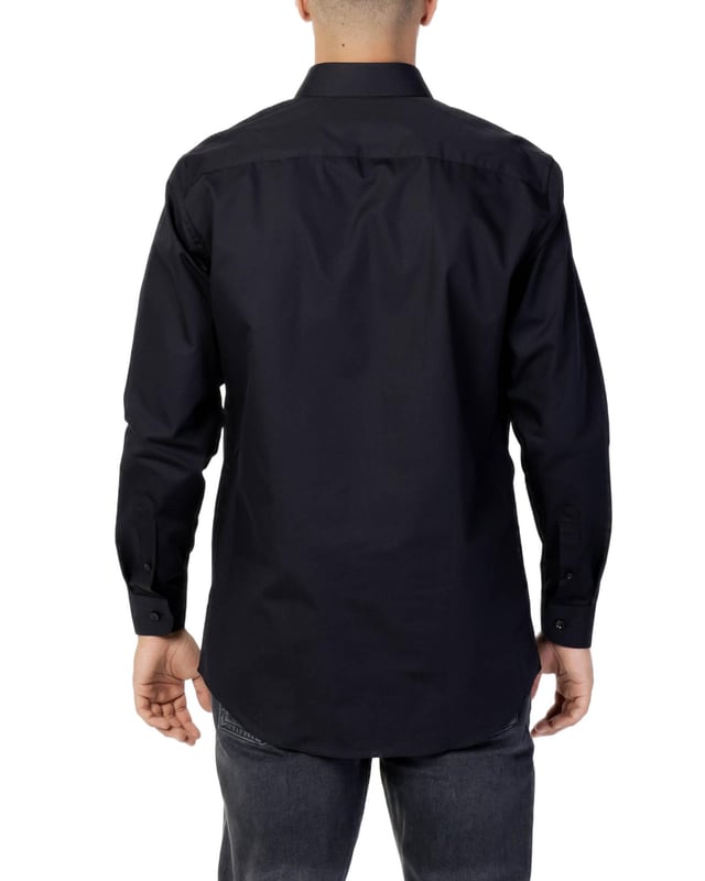 Camisas seleccionadas para hombre. Las camisas están hechas de 100% algodón y tienen un corte regular fit.  Marca: SelectedNombre del modelo: 5-Pack Regular Fit DesignCategoría: camisas para hombreComposición: algodónColor: negro