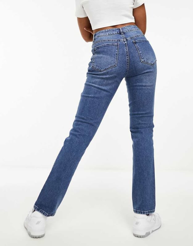 Jeans by Vila Everyday is a denim day Straight fit High rise Belt loops Functional pocketsSold By: Asos
