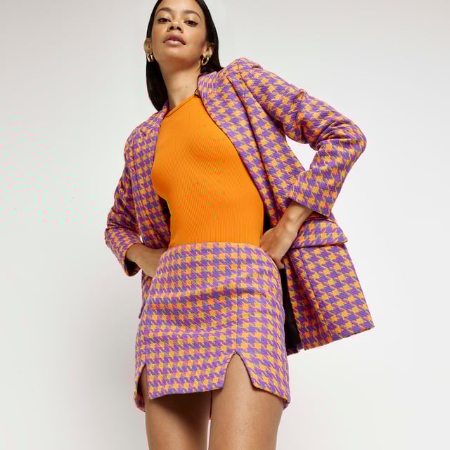 Orange skirt river online island
