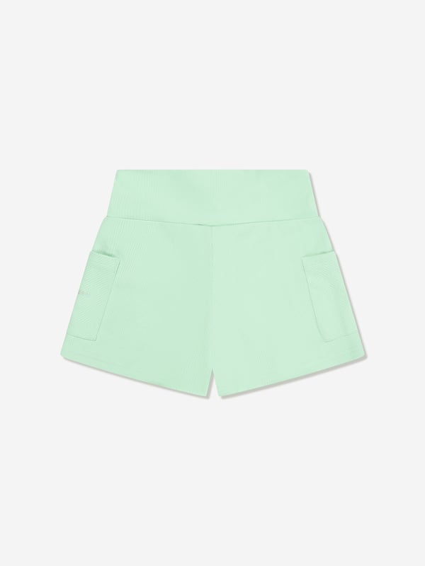 Converse combine 70s nostalgia with new innovative properties. These girls shorts are reflective of the American label's preference for authentic streetwear. Crafted in a beautiful high rise design via ribbed cotton, an elasticated waistband, side cargo pockets and metallic converse embroidery. ‚ 57% Cotton, 38% Polyester, 5% Elastane