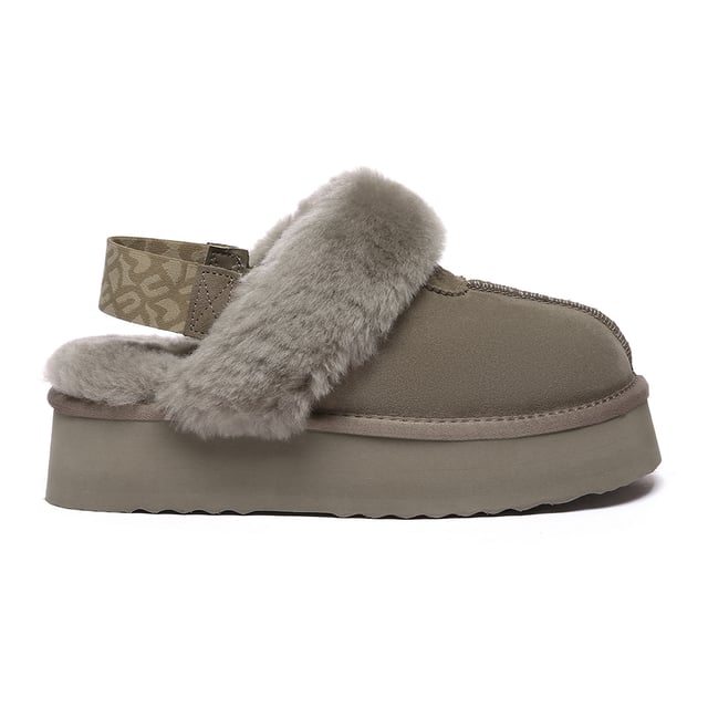 With maximum coziness and a bit of lift. Experience the fashion-forward appeal of the Wagtail Slippers. Featuring cow suede upper treated with a water resistant coating. The added feature of a removable strap means the option of wearing them with or without, which is great for that extra flexibility with your outfit pairings.
Specification:
Suede Upper
Warm Sheepskin Wool Lining
Soft Sheepskin Wool Insole
EVA Sole
Technologies:
Water & Stain Resistance Upper
Slip Resistance Outsole