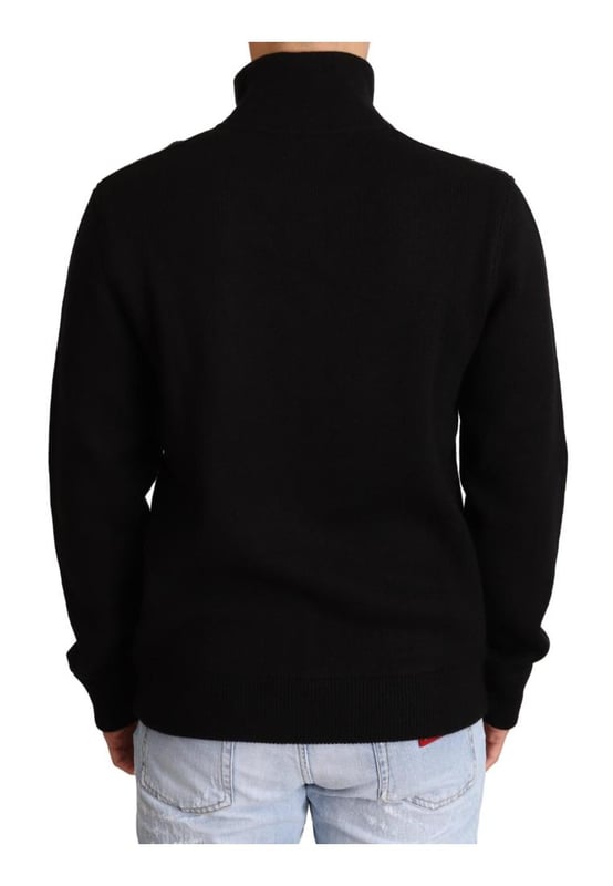 Stunning black cashmere sweater with logo details
  Full zip closure
  Two front pockets with zipper closure
  Made in Italy
  Crafted with 98% cashmere and 2% nylon
  High craftsmanship
Material: 98% Cashmere 2% Nylon