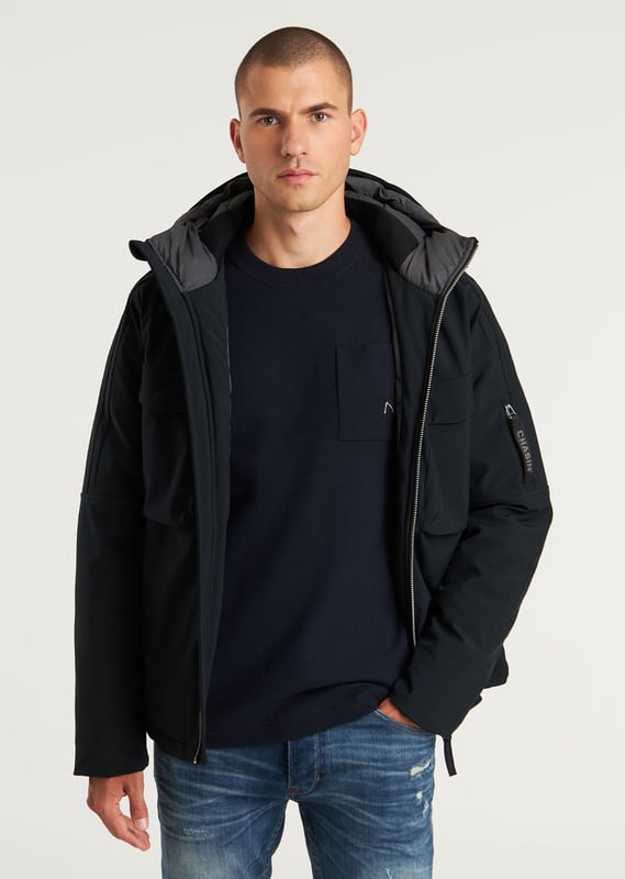 Fit & Material The Solar Shift is a regular fit puffer jacket with an elastic waistband at the bottom. Thanks to the polyester mix and the 3M Featherless Thinsulate filling, this jacket is water-repellent, windproof, and keeps you warm.  Performance Features  Breathable Keep Warm Quick Dry Water Repellent Wind Proof Details This puffer jacket features 2 chest pockets with button closure, 2 side pockets with autolock zippers, a sleeve pocket, and an inner pocket with zipper closure. The lining has a quilted finish. Additionally, the jacket comes with an adjustable hood and our Signature CHASIN' details.  Specs  Regular fit 3M Thinsulate Elastic bands Quilted lining 6 pockets Adjustable hood CHASIN' details