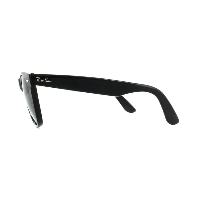 Ray-Ban Sunglasses Wayfarer 2140 901/58 Black Green G-15 Polarized Medium 50mm are one of the most recognisable and bestselling sunglass styles worldwide and are enormously popular among celebrities, musicians and artists. The distinctive angled design and thick frame are sure to make a statement and Ray-Ban are constantly using vibrant colours and patterns to update this classic and popular style. The lightweight acetate frame is comfortable and the Ray-Ban logo is displayed on the corner of the lens in addition to the sculpted winged temples.