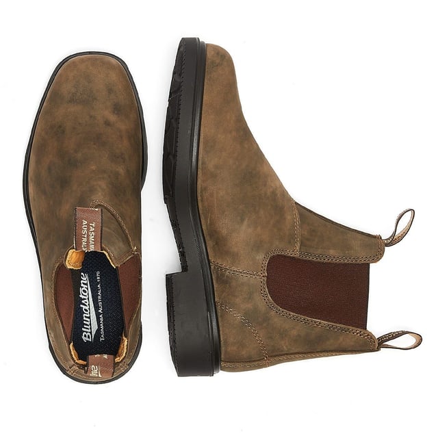 Blundstone's versatile Dress boots embody a chisel-toe Chelsea boot silhouette that can be dressed up or down to suit any occasion. The #1308 features timeless rustic brown leather  versatile and effortless. SPS (Shock Protection System) offers heightened shock absorption so your feet will be supported all-day long.