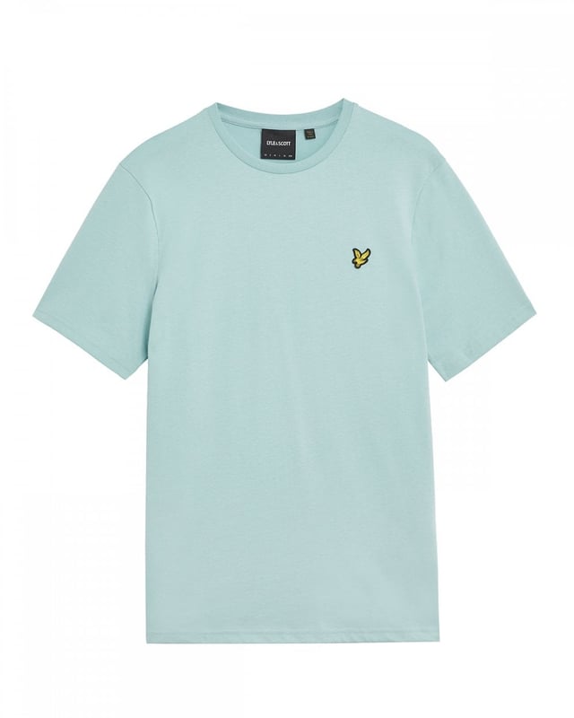 Plain T-Shirt
The Lyle & Scott men's Plain T-Shirt is an essential addition to your wardrobe. Lightweight and made from 100% cotton, this T-Shirt can be worn on both casual and smart occasions.   

SHELL 100% COTTON  
DO NOT BLEACH
MACHINE WASH COLD - 30 DEGREES
WASH INSIDE OUT WITH SIMILAR COLOURS
WASH WITH COLOUR CARE DETERGENT

TS400VOG