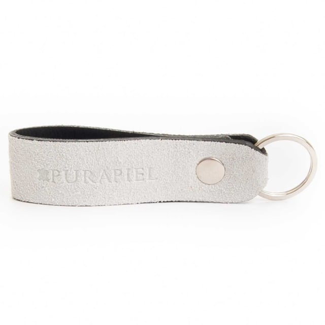 10 years of pure warranty. Manufactured in Spain. 100% natural leather. Reinforced sewing. Artisanal tradition.