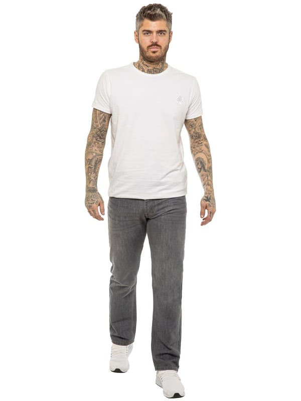 Enzo Mens Regular Fit Jeans. Free Belt Included (Belt colour may vary). 5 Pockets including the Coin Pocket. Branded Buttons and Rivets. Midrise Zip Fly Fastening.(EZ399)
