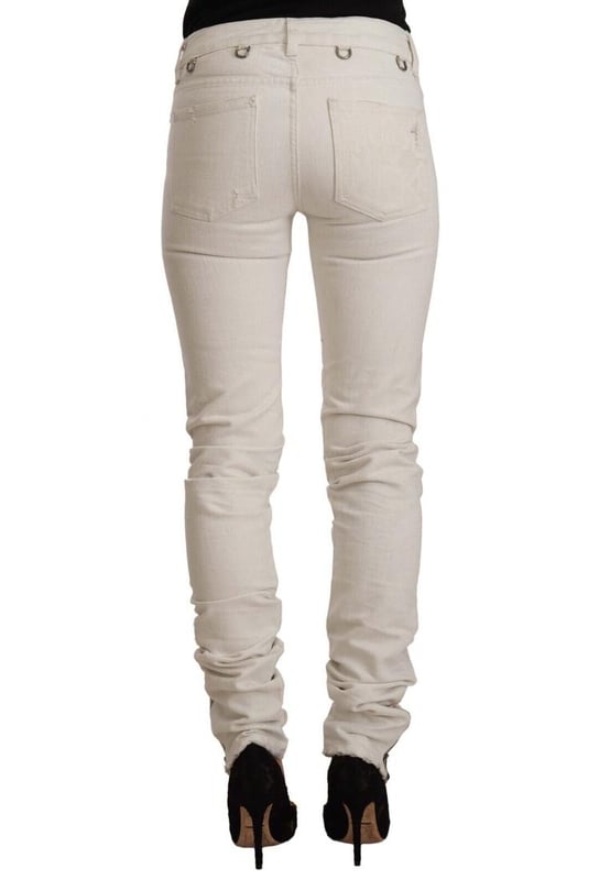 Pantalones vaqueros de corte ajustado a la altura media de KARL LAGERFELD  
Completamente nuevos con etiquetas  
Fabricados con 65% algodón, 23% viscosa y 12% poliéster  
Corte de ajuste slim  
Cierre con cremallera y botón  
Diseño a media altura  
Color blanco  
Detalles del logo  
Material: 65% algodón, 23% viscosa, 12% poliéster