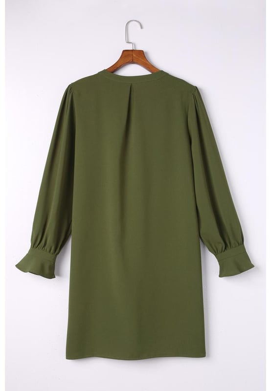 Luxurious and stylish Split V Neck Ruffled Sleeves Shirt Dress
  Split V neck design adds elegance and sophistication
  Ruffled sleeves for a feminine and playful touch
  Suitable for both casual and formal occasions
  Made from Quality materials for comfort
  Flattering fit
  Available in a range of sizes
  A stunning addition to any womans wardrobe