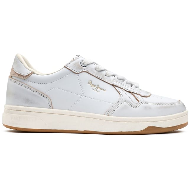 These Court-inspired Streetwear Trainers, Kore Retro By Pepe Jeans London, Feature Leather And Pu Uppers With Suede Details And Pepe Jeans Branding. Thermoformed, Removable Foam Insole And Micro-perforations Guarantee Supreme And Breathable Comfort. Wear This Classic Sneaker On A Laid-back Day Out Or An Evening Around Town For An Urban Fashion Appeal.