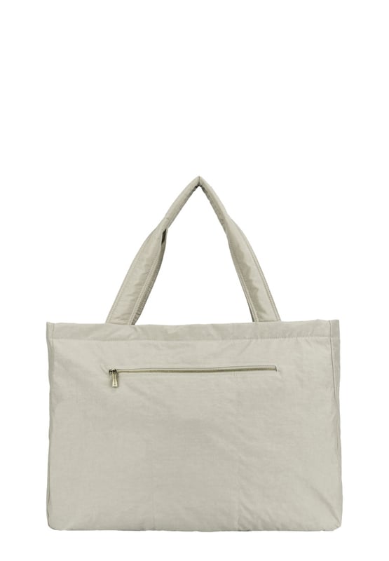 The Oversized Landscape Tote is the perfect travel companion for carrying your overnight goods or everyday essentials. The bag features one large main compartment with an oversized flap over zip pocket to the front. Features: , Zip top opening, Front oversized flap over zip pocket, Rear zip pocket, SMITH & CANOVA antique brass logo, Branded antique brass zips, Padded shoulder handle, Internal 15 inch padded laptop sleeve, Internal zip pocket, 2 Internal mobile phone slip pockets - fits normal and plus size smart phones, 3 Internal pen slip pockets Style Ref: 92684 STONE