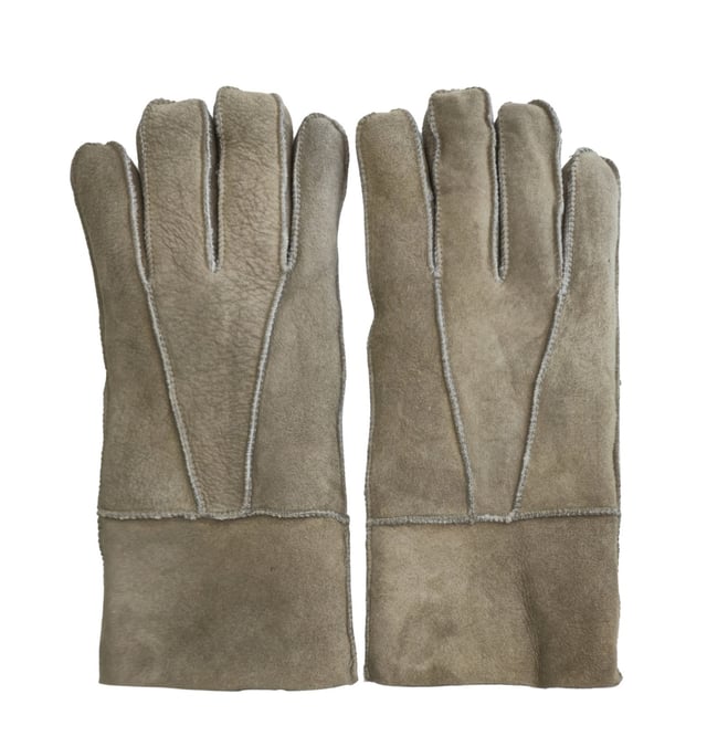 Experience luxurious warmth and timeless elegance with Infinity’s Unisex Super Soft Sheepskin Gloves. Crafted from premium quality sheepskin, these gloves provide unmatched softness and comfort, wrapping your hands in cozy warmth. The refined stitch detailing adds a subtle touch of sophistication, making them a versatile accessory for any occasion.
Available in a range of classic colours, these gloves seamlessly complement your wardrobe and enhance your style. With multiple sizes to choose from, you’ll find the perfect fit for ultimate comfort and flexibility. Blending traditional craftsmanship with modern functionality, Infinity’s Unisex Super Soft Sheepskin Gloves ensure both protection and style, so you can step out confidently, knowing you're wearing the finest quality gloves.
Sizing and Fit
These gloves may feel snug initially, but with a few hours of wear, the lambskin will naturally stretch and conform to your unique fit.