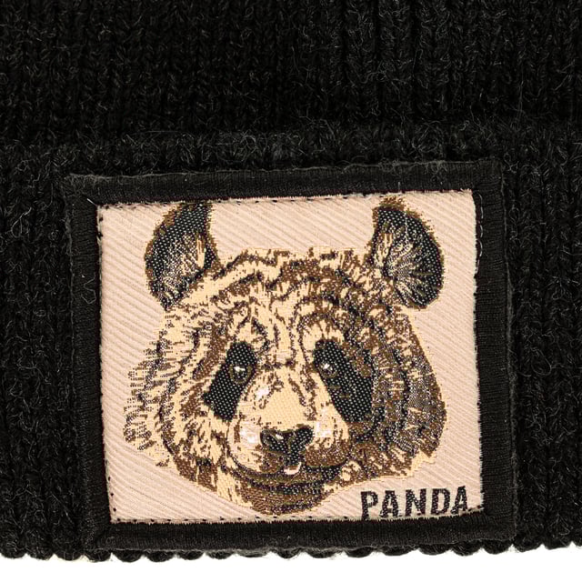 Men's hat John Frank.
 Hat with a very pleasant touch.
 Beanie with sewn label hem and animal print.
 Composition: 86% Acrylic, 9% Polyester, 5% Polyamide
 Care:
Hand wash at max temperature. 30º.
 Do not use bleach.
 It does not allow the use of a dryer.
 Iron at max temperature. 110º.
 Do not dry clean.