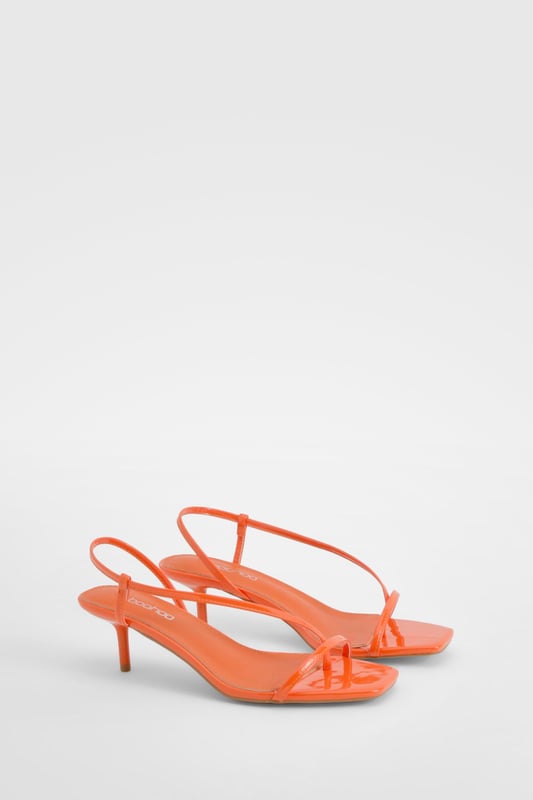 Love at first scroll happens with these lace-up heels. Dressing up for party plans but don't want to be too extra? The minimalist style on these strappy heels is the low-key vibe you need for your outfit. The strappy design is easy to do up and ties around the ankle in a criss-cross pattern - super cute and comfortable for a day out. Whether it's block heels or stiletto styles, It's the type of shoe we love wearing for every occasion.Style: Strappy HeelsFabric: PU