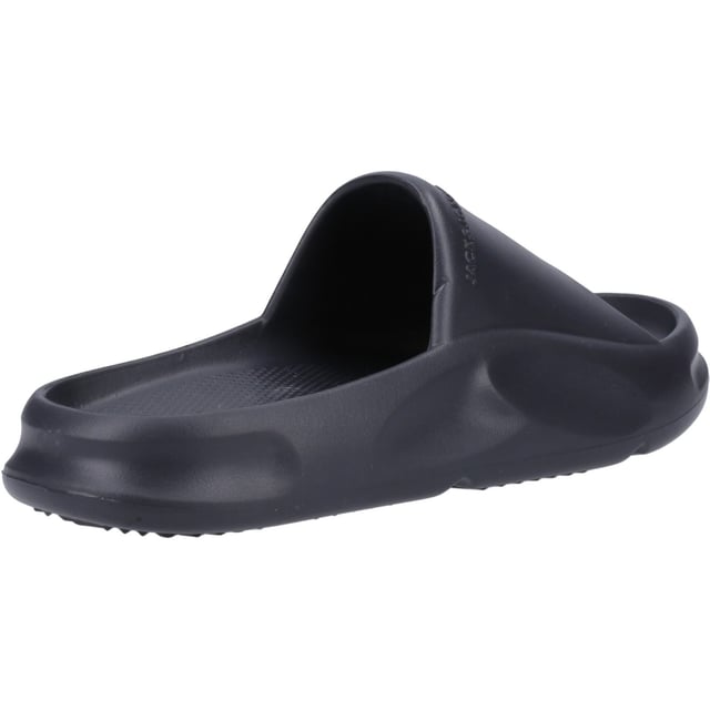 The men's footwear you need for the season. Whatever you're up to this summer Jack & Jones will ensure that you will always land on your feet with style.