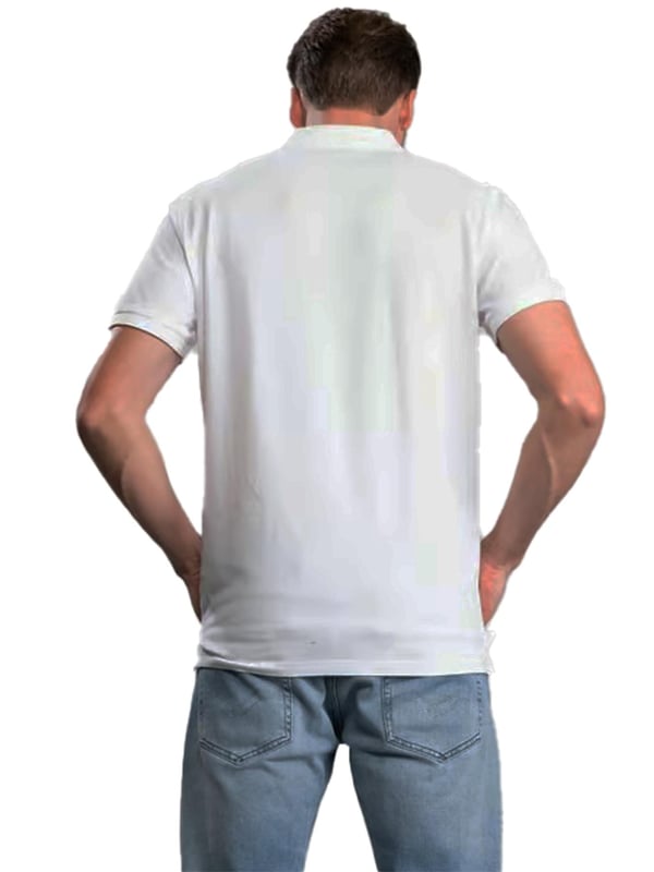 These Original Mens Designer Short Sleeve Gant Polos feature the brands Logo, a Contrasting Trim and a Button-Down Collared Neckline. Crafted With 100% Cotton, these Lightweight and breathable Regular Fit Polos are Suitable for Casual or Workwear.