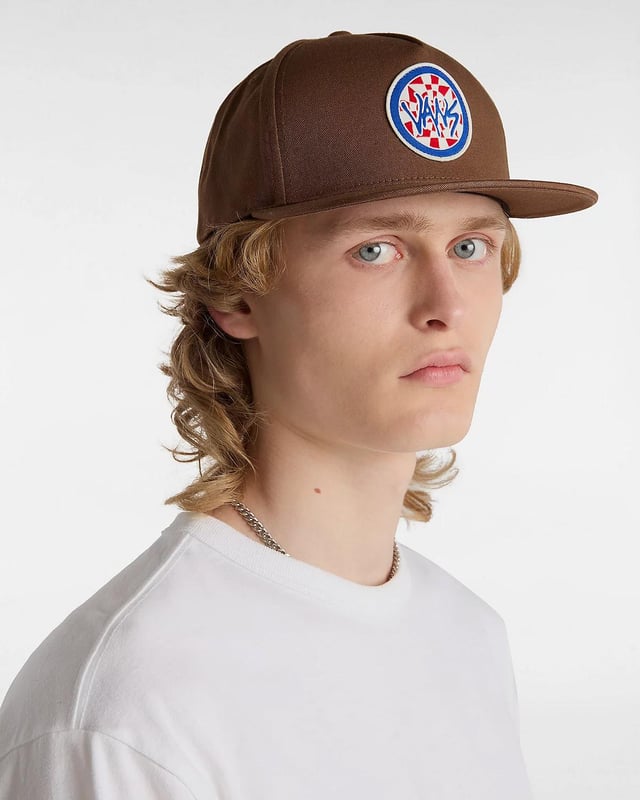 DESCRIPTION AND FEATURES
The Lopside Snapback Hat is a 5-panel cap featuring a snapback closure and Vans merrow edge patch.

• 100% Cotton fabric
• 5-panel cap
• Merrow edge cap

Composition: 100% COTTON, Exclusive of decoration
Style: VN000GKPCR6