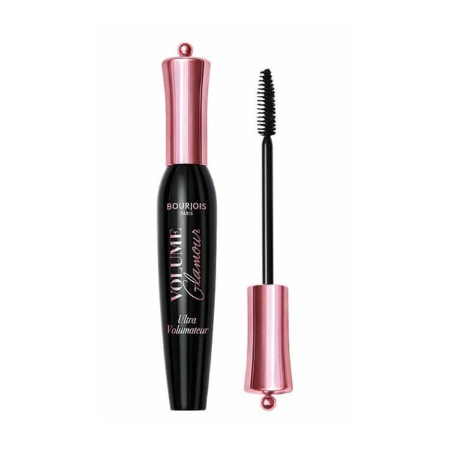 Bourjois Volume Glamor Mascara doubles the look of lashes in just one application. The Lash Definer Brush coats each lash in the pigmented black mineral formula, enriched with silicone and natural wax to provide up to 50% more volume without clumping.