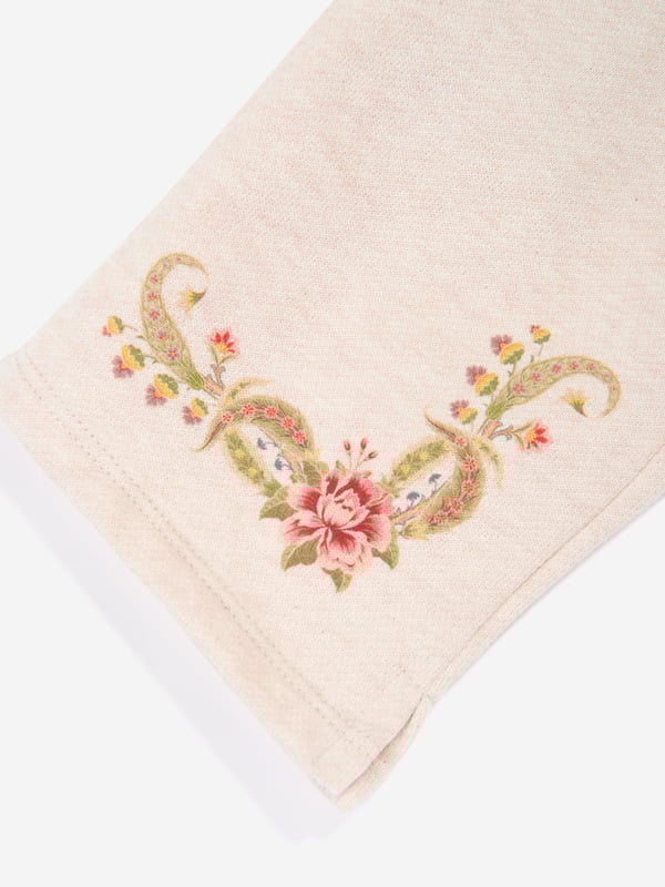 Introducing the luxurious Baby Girls Joggers in Beige by Etro, a designer essential for AW2024 that promises both elegance and comfort for your little one.  Premium Fabric: Crafted with high-quality materials ensuring durability and softness.   Classic Beige Shade: Perfectly versatile, blending seamlessly into any baby's wardrobe.   Designer Craftsmanship: Etro's signature detail ensures a sophisticated and stylish look.  Elevate your Baby, Baby_Girl, Girl's collection with these exclusive joggers from Etro. Order now and let your child experience style and comfort in one!