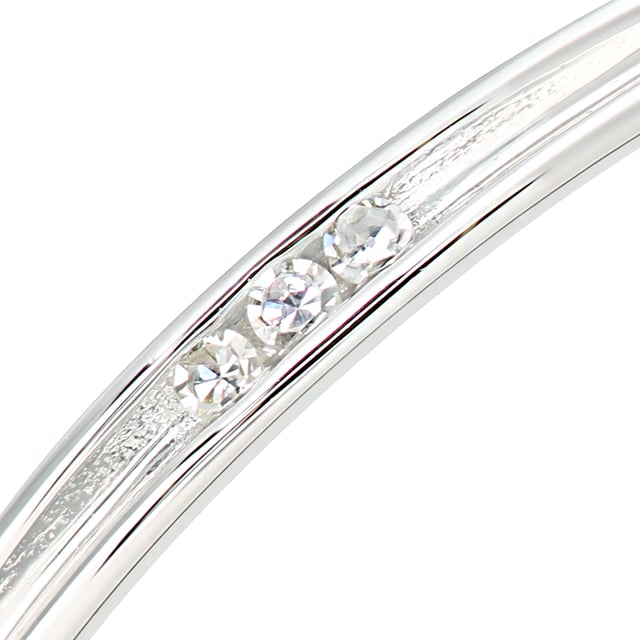 9K (375) White Gold: 0.64gr; # Diamond: 0.01ct