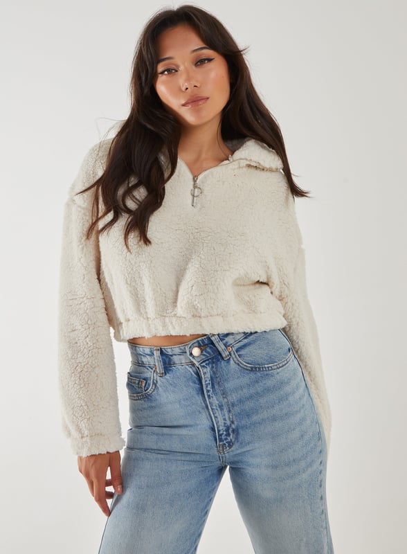 Looking for the perfect winter warmer? We've got you covered. Wrap up warm this season in our chic Teddy Zip Up Jumper. Its cosy material will keep you warm all winter long. Whether you're off to a Christmas market or just need something to pop to the shops, this stylish option is all you need.