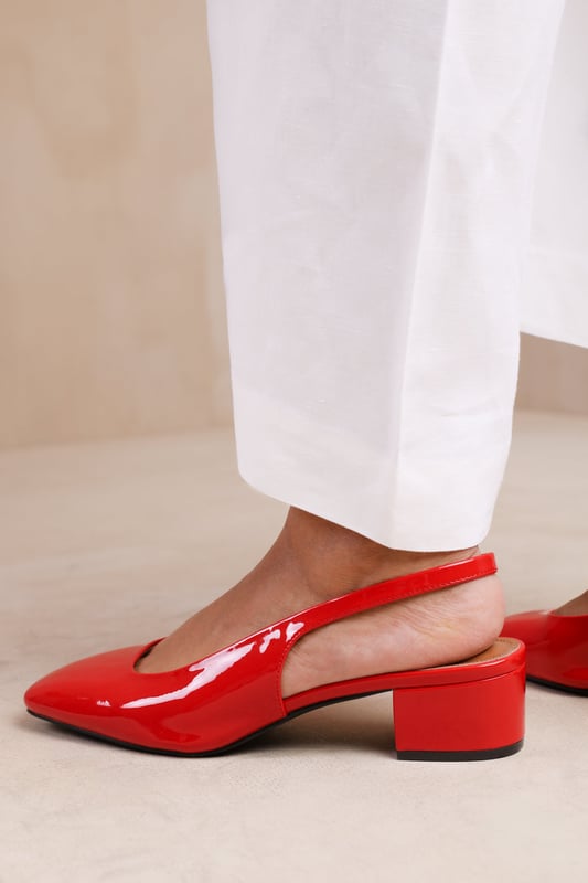 Wheres That From Womens 'Michigan' Square Toe Slingback Low Block Heels Step out in style with our Michigan Square Toe Sling Back Low Block Heels. These shoes are perfect for adding a touch of sophistication to any outfit.
Key Features:
Comfortable Block Heel: The block heel provides stability and support, allowing you to walk with confidence while maintaining comfort throughout the day.
Durable Construction: Crafted with high-quality materials, these shoes are designed to withstand daily wear and tear, ensuring their longevity and durability.
Cushioned Insole: The cushioned insole provides all-day comfort, allowing you to stay on your feet without any discomfort or fatigue.
Specifications:
Heel Height: 2.7 inches
Closure: Slip On
Sole: Rubber sole for comfort and traction
Invest in our Michigan Square Toe Sling Back Low Block Heels and experience the perfect combination of style and comfort. These versatile pumps will elevate your outfits and leave you feeling confident and stylish throughout the day.