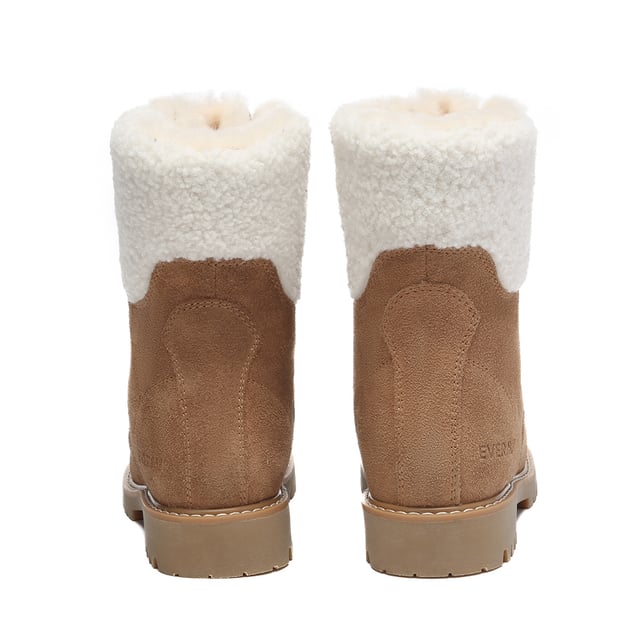 ¡Prepárate para el clima frío con estilo! Las botas Sittella Fashion Chunky cuentan con un interior de lana suave con un exterior de cuero y suela de esponja de goma. Con un cuello de lana en el tobillo y un diseño con cordones, estas botas estilo Marten son perfectas para el uso diario. Descripción: Parte superior de gamuza Cálido forro de lana de piel de oveja Suave Plantilla de lana de oveja Suela de goma Tecnologías: Water & Parte superior resistente a las manchas Suela exterior antideslizante