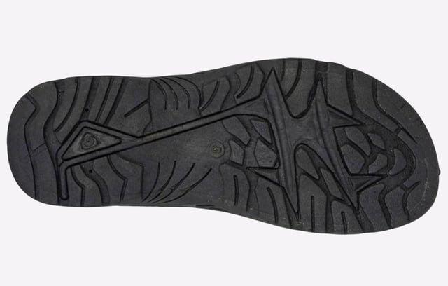 Designed for comfortable wear and support with every step, these PDQ Creek sports sandals boast triple touch fastening closures to the heel, ankle, and toe for an adjustable and secure fit, and complete with a durable outsole.- PU upper
- Triple touch fastening closure
- Padded footbed
- Comfortable lining
- PVC Sole