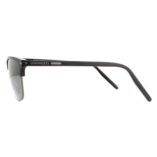 Serengeti Sonnenbrille Alray 8943 Shiny Dark Gunmetal Black Mineral Polarized 555nm Green ist ein klassischer Clubmaster-Stil, ausgestattet mit den ausgezeichneten photochromatischen Gläsern, für die Serengeti bekannt ist. Der Rahmen aus Acetat und Metall weist ein Muster an der Brücke und Metalleinsätze an den Seiten des Rahmens auf. Die ultraleichten mineralischen Gläser bieten die hervorragende spektrale Kontrolle und die photochromatische Technologie, die Serengeti von anderen abhebt.