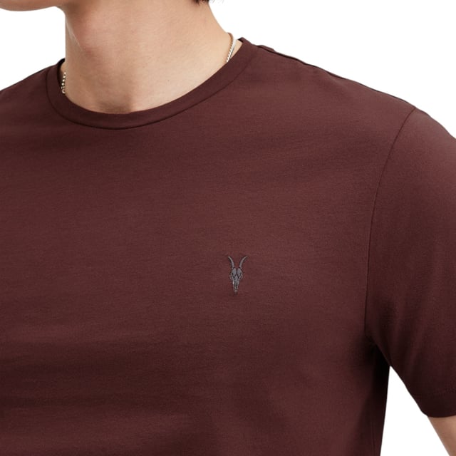 ALL SAINTS Mens T Shirts Tonic Rumskull Tops ALL SAINTS Tonic Men’s T-Shirt
Style Name : Tonic
100% Cotton
Made in India
Regular Fit
Crew neck
Short Sleeve
Pullover
Ramskull Embroidered Logo at the chest
Machine Wash (Please see the washing Instruction)