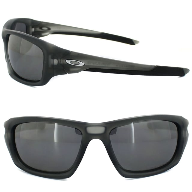 Oakley Wrap Mens Grey Smoke Black Iridium Polarized Sunglasses