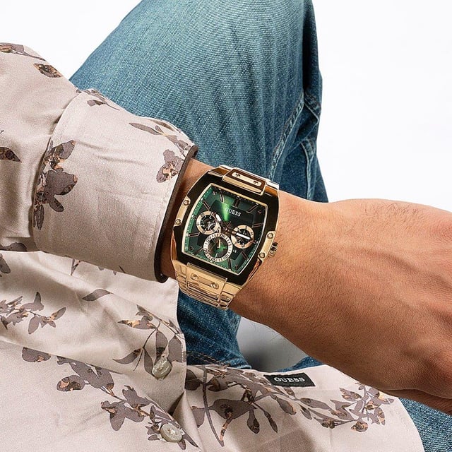 Specification Details Brand Guess Model GW0456G3 Barcode Number 0091661530524 Gender Men's Case Size N/A Case Material Stainless steel Case Colour Gold Dial Colour Green Band Material Stainless steel Band Colour Gold Movement N/A Chronograph Yes Water Resistance N/A