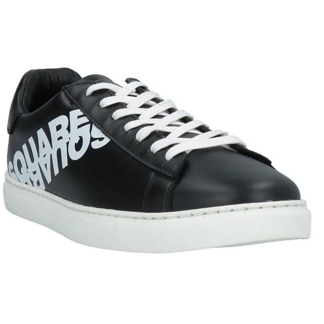Zapatillas negras con logo reflejado de Dsquared2. Zapatillas de deporte negras con logotipo de la marca Mirrored2 de Dsquared2. Zapatilla deportiva de corte bajo, fabricada en Italia. Suela de goma, parte superior 100% cuero. Suela de marca. SMN0005 01501675 M063